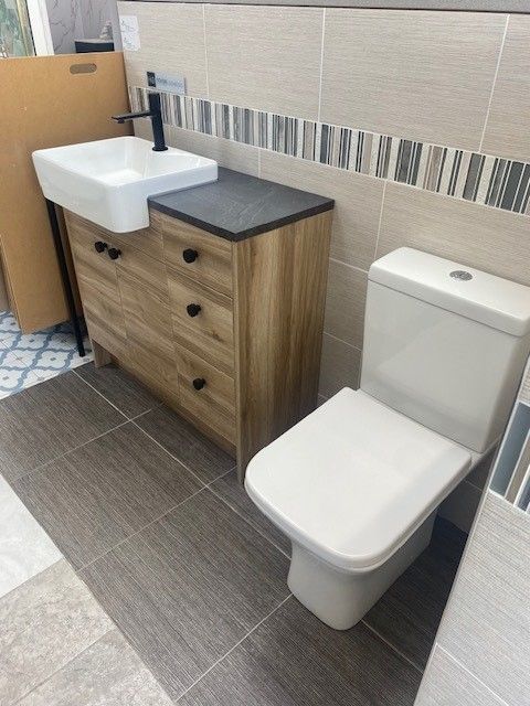 HIB Genesis 60cm Basin Unit & drawer unit £640