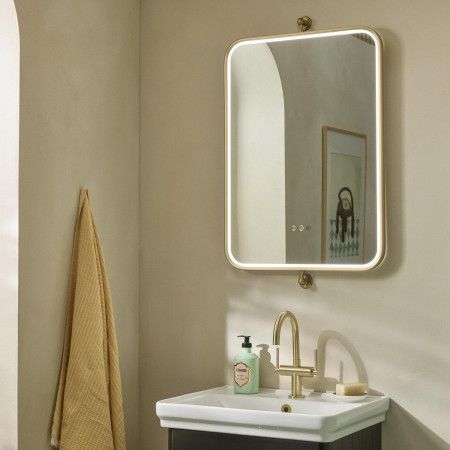 Tavistock Alderbury 600 x 800 Brushed Brass LED